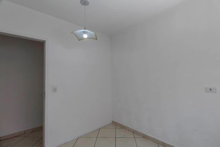 Casa para alugar com 240m², 4 quartos e 5 vagas Casa para alugar com 240m², 4 quartos e 5 vagasQuarto 4