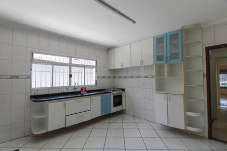Casa para alugar com 240m², 4 quartos e 5 vagas Casa para alugar com 240m², 4 quartos e 5 vagasCozinha