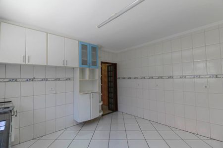 Casa para alugar com 240m², 4 quartos e 5 vagas Casa para alugar com 240m², 4 quartos e 5 vagasCozinha