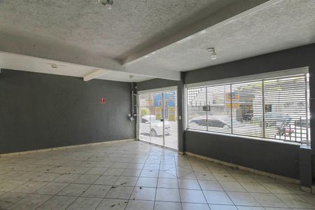 Casa para alugar com 240m², 4 quartos e 5 vagas Casa para alugar com 240m², 4 quartos e 5 vagasGaragem