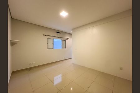Casa para alugar com 201m², 3 quartos e 3 vagasSuíte 1