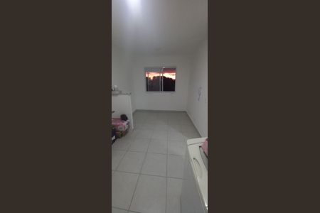 Sala de apartamento para alugar com 2 quartos, 33m² em Vila Nova Curuca, São Paulo