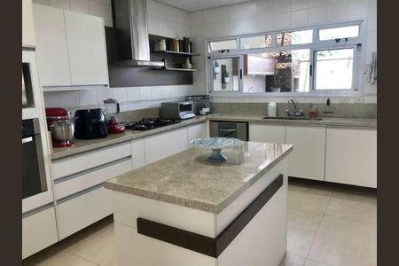 Casa de condomínio à venda com 470m², 6 quartos e 6 vagasFoto 09