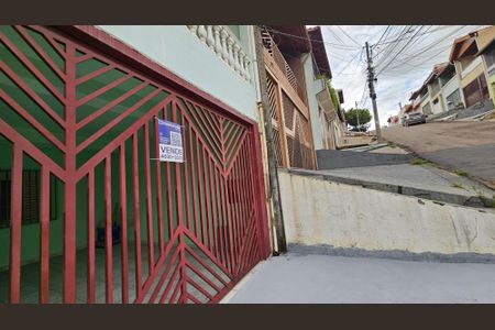 Casa à venda com 223m², 3 quartos e 2 vagas