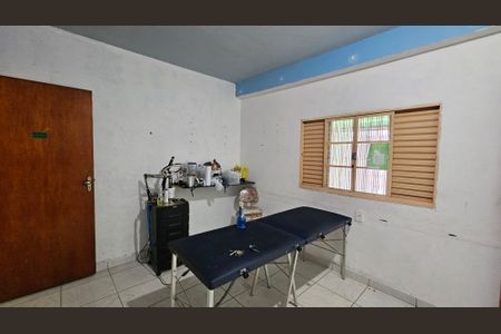 Casa à venda com 223m², 3 quartos e 2 vagas