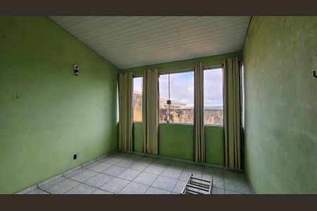 Casa à venda com 223m², 3 quartos e 2 vagas