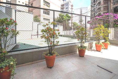 Apartamento à venda com 263m², 4 quartos e 2 vagas
