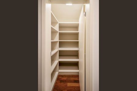 Apartamento à venda com 263m², 4 quartos e 2 vagas