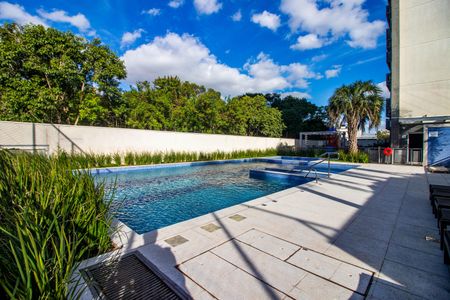 Apartamento para alugar com 76m², 2 quartos e 2 vagas Apartamento para alugar com 76m², 2 quartos e 2 vagasÁrea comum - Piscina