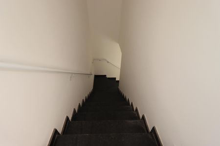 Apartamento à venda com 86m², 2 quartos e 1 vagaEscada