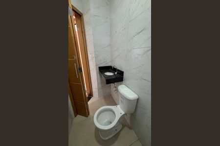 Apartamento à venda com 42m², 2 quartos e 1 vaga Apartamento à venda com 42m², 2 quartos e 1 vagaBanheiro