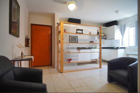 Sala de apartamento para alugar com 1 quarto, 42m² em Vila Nova, Novo Hamburgo