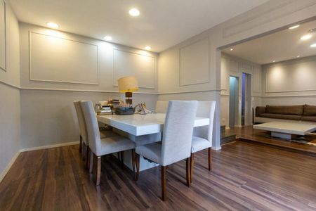 Casa à venda com 130m², 3 quartos e 2 vagas Casa à venda com 130m², 3 quartos e 2 vagasSala de Jantar