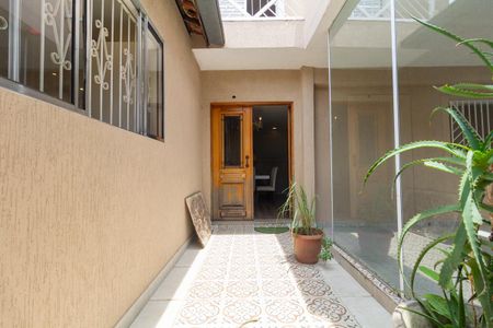 Casa à venda com 130m², 3 quartos e 2 vagas Casa à venda com 130m², 3 quartos e 2 vagasEntrada