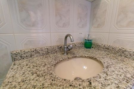 Casa à venda com 130m², 3 quartos e 2 vagas Casa à venda com 130m², 3 quartos e 2 vagasQuarto 2