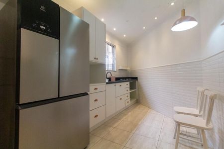 Casa à venda com 130m², 3 quartos e 2 vagas Casa à venda com 130m², 3 quartos e 2 vagasCozinha