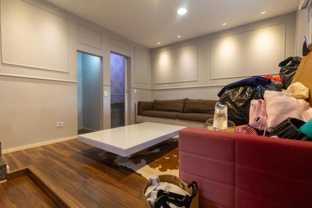 Casa à venda com 130m², 3 quartos e 2 vagas Casa à venda com 130m², 3 quartos e 2 vagasSala