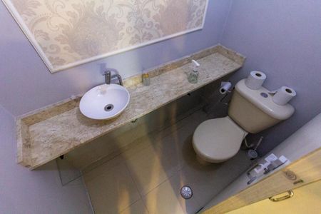 Casa à venda com 130m², 3 quartos e 2 vagas Casa à venda com 130m², 3 quartos e 2 vagasLavabo