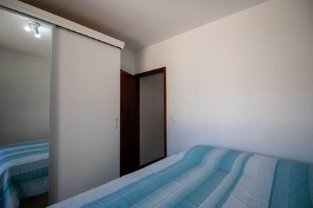 Casa à venda com 137m², 3 quartos e 2 vagas Casa à venda com 137m², 3 quartos e 2 vagasSuite