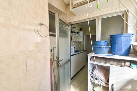 Apartamento para alugar com 65m², 3 quartos e 1 vagaÁrea de serviço