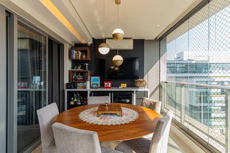 Apartamento à venda com 105m², 2 quartos e 2 vagas