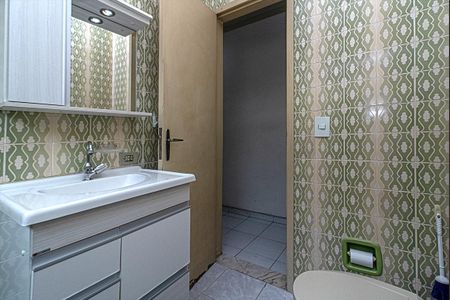 Casa à venda com 160m², 4 quartos e 2 vagas Casa à venda com 160m², 4 quartos e 2 vagasbanheiro social_3