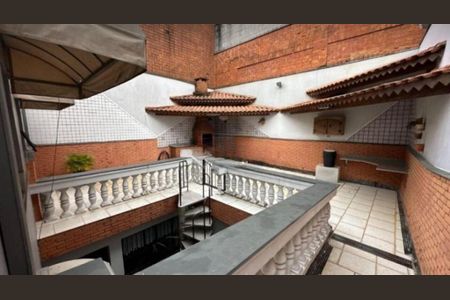 Casa à venda com 3 quartos, 230m² em Vila Carrão, São Paulo