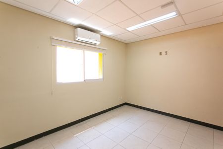 Casa à venda com 206m², 4 quartos e 2 vagasQuarto 4