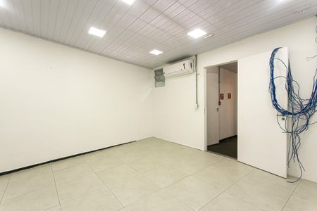 Casa à venda com 206m², 4 quartos e 2 vagasSala 2