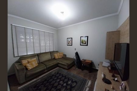 Casa à venda com 4 quartos, 429m² em Jardim Leonor, São Paulo