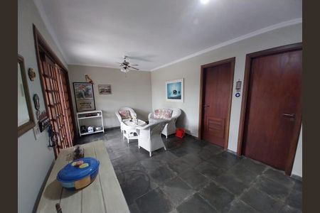 Casa à venda com 4 quartos, 429m² em Jardim Leonor, São Paulo