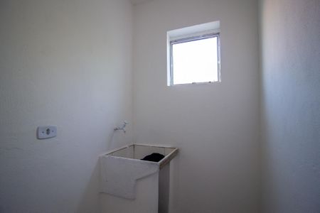 Casa para alugar com 25m², 1 quarto e sem vagaÁrea de Serviço