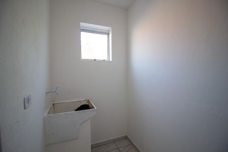 Casa para alugar com 25m², 1 quarto e sem vagaÁrea de Serviço