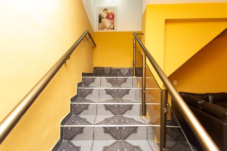 Casa para alugar com 499m², 3 quartos e 4 vagasEscada 