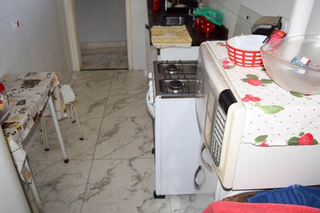 Apartamento à venda com 57m², 2 quartos e 1 vaga Apartamento à venda com 57m², 2 quartos e 1 vagaCozinha e Área de Serviço