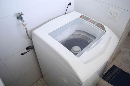 Apartamento à venda com 57m², 2 quartos e 1 vaga Apartamento à venda com 57m², 2 quartos e 1 vagaCozinha e Área de Serviço