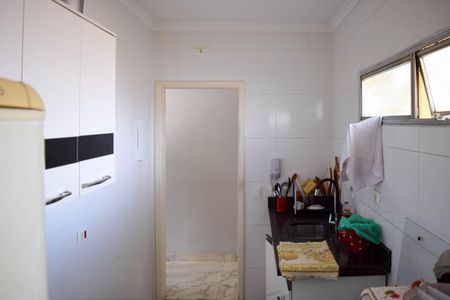 Apartamento à venda com 57m², 2 quartos e 1 vaga Apartamento à venda com 57m², 2 quartos e 1 vagaCozinha e Área de Serviço