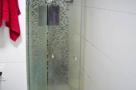 Apartamento à venda com 57m², 2 quartos e 1 vaga Apartamento à venda com 57m², 2 quartos e 1 vagaBanheiro