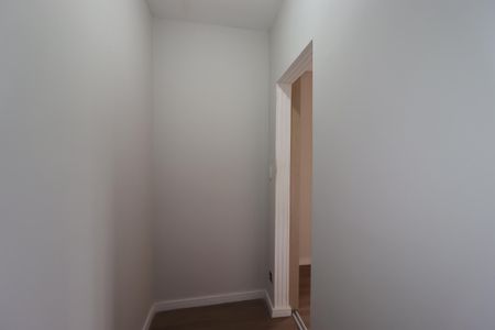 Casa à venda com 108m², 3 quartos e 2 vagasQuarto 3 - Closet