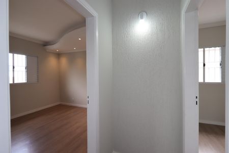 Casa à venda com 108m², 3 quartos e 2 vagasCorredor