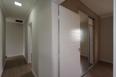 Casa à venda com 108m², 3 quartos e 2 vagasCorredor