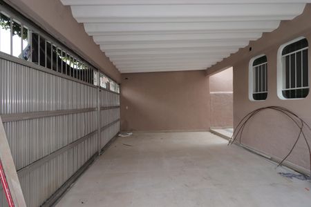 Casa à venda com 108m², 3 quartos e 2 vagasGaragem