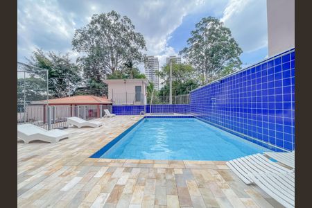 Apartamento à venda com 140m², 3 quartos e 1 vaga Apartamento à venda com 140m², 3 quartos e 1 vagaÁrea comum - Piscina