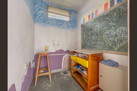 Apartamento à venda com 140m², 3 quartos e 1 vaga Apartamento à venda com 140m², 3 quartos e 1 vagaBrinquedoteca