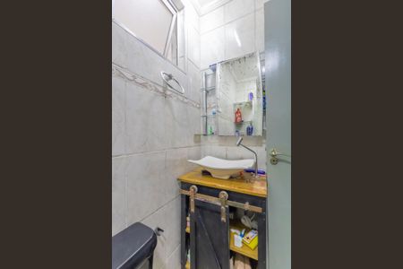 Apartamento à venda com 140m², 3 quartos e 1 vaga Apartamento à venda com 140m², 3 quartos e 1 vagaBanheiro 2