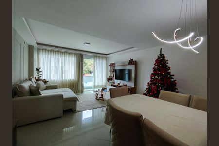 Casa de condomínio à venda com 320m², 4 quartos e 1 vagaSala