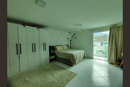 Casa de condomínio à venda com 320m², 4 quartos e 1 vagaSuíte 1