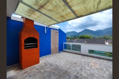 Casa de condomínio à venda com 320m², 4 quartos e 1 vagaTerraço