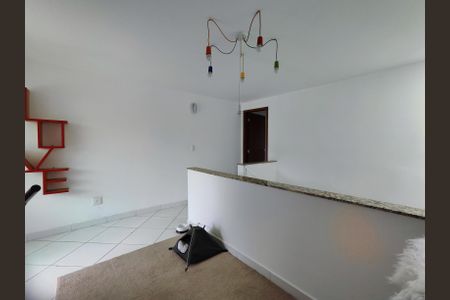 Casa de condomínio à venda com 320m², 4 quartos e 1 vagaTerraço