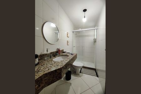 Casa de condomínio à venda com 320m², 4 quartos e 1 vagaBanheiro da Suíte 3